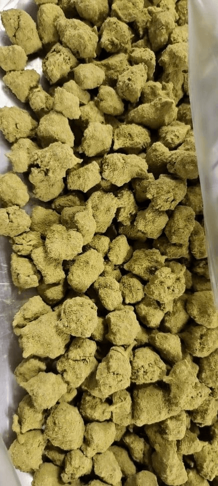 DELTA-8-MOON-ROCKS