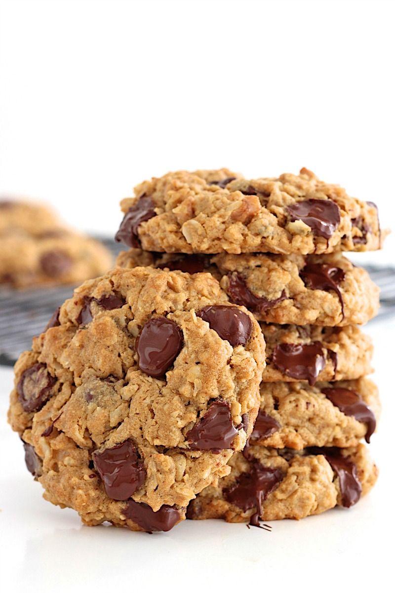 Oatmeal Chocolate Chip Cookie (50g=50pcs) Oatmeal Chocolate Chip Cookie (50g=50pcs)